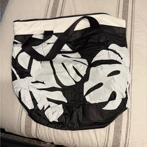 Black and White Leaf Print Tote Bag